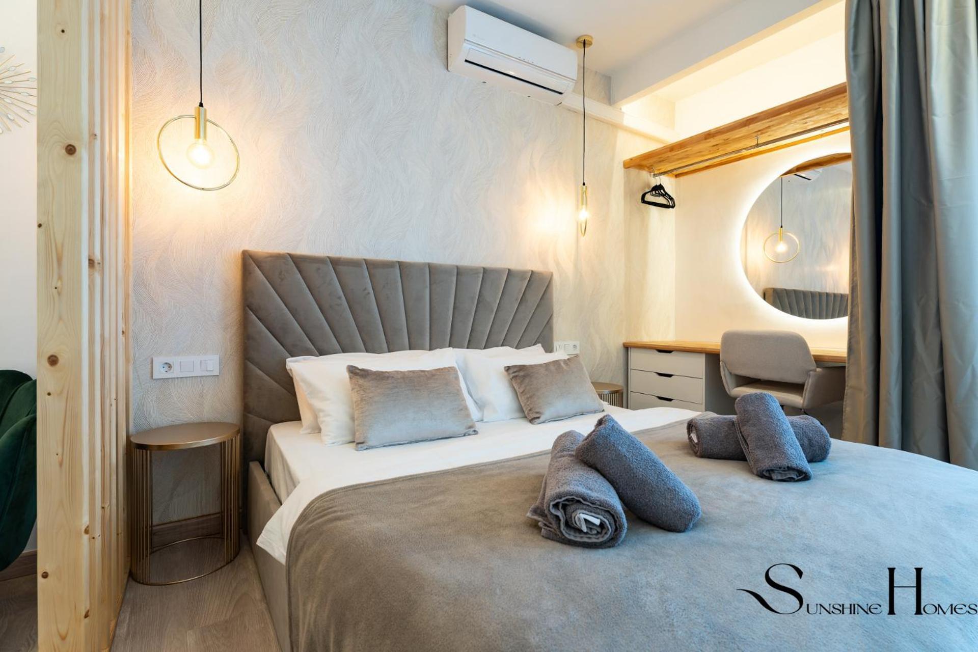 Seaview Beachfront Studio With Aqua Park & Balcony Benalmádena Kültér fotó