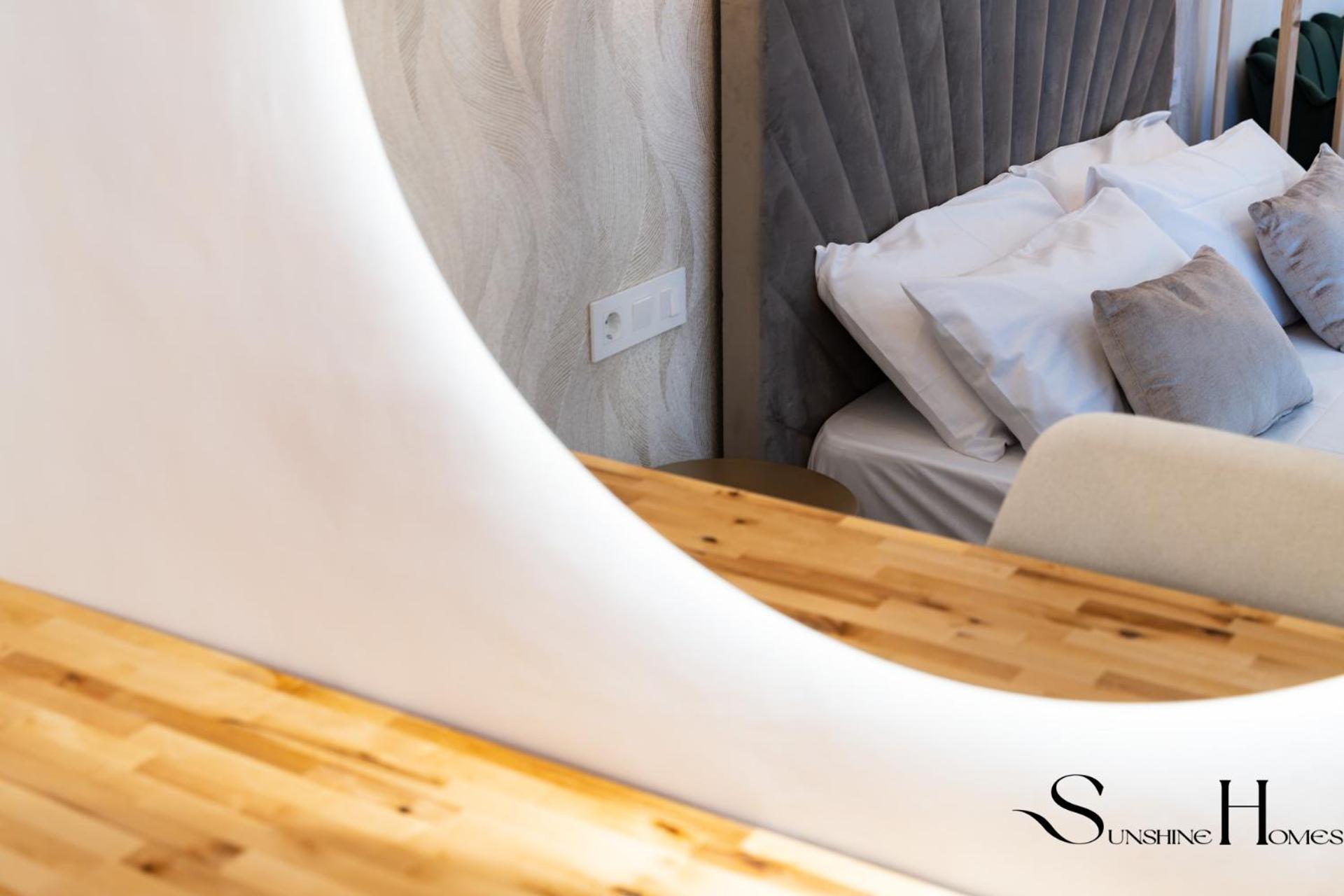 Seaview Beachfront Studio With Aqua Park & Balcony Benalmádena Kültér fotó